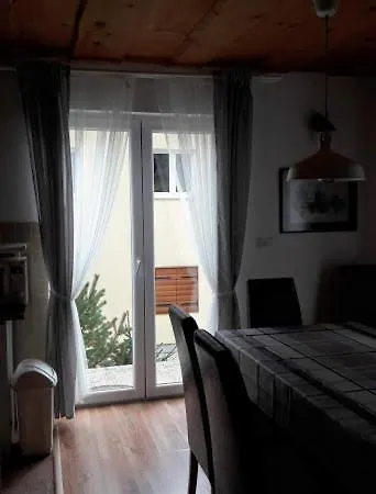 Slavica Kupres (Canton 10)