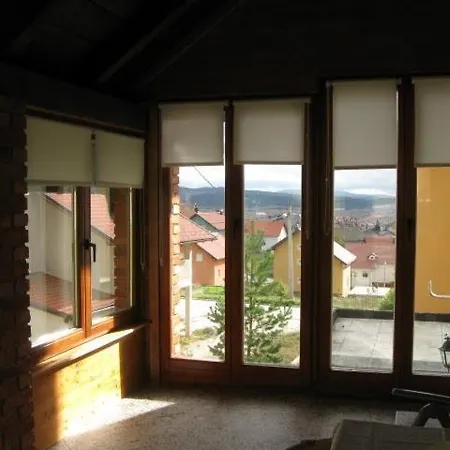 Slavica Kupres (Canton 10)